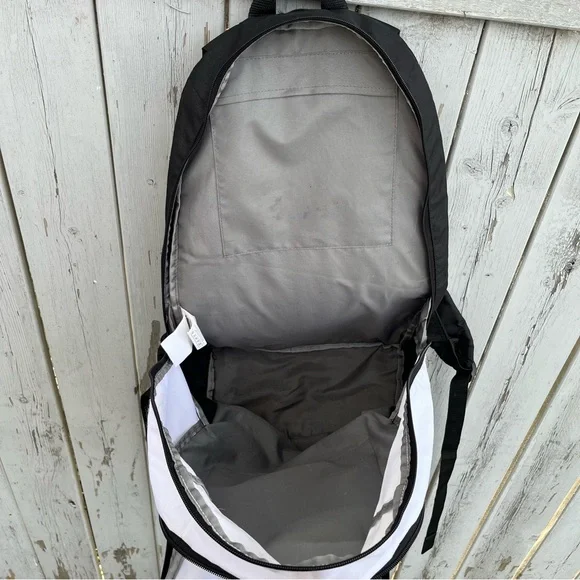 Puma Backpack - Picture 5 of 9